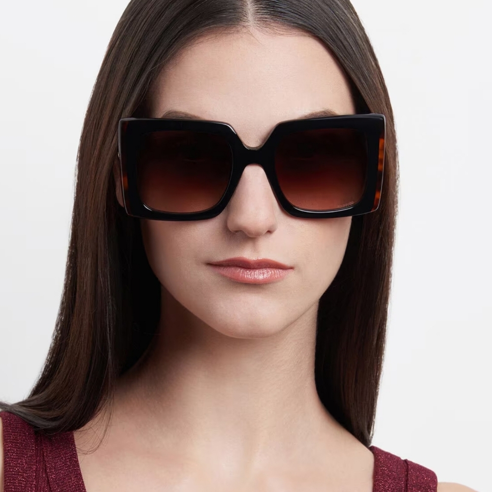 Burberry LARGE B LOGO Oversized Tortoise Shell Sunglasses- Full Inclusion - Picture 5 of 16